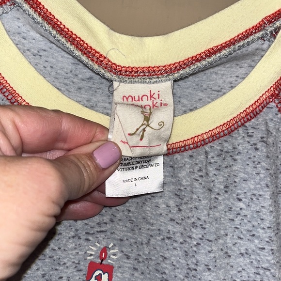 Munki Munki Christmas pajama set size Large - Picture 6 of 12